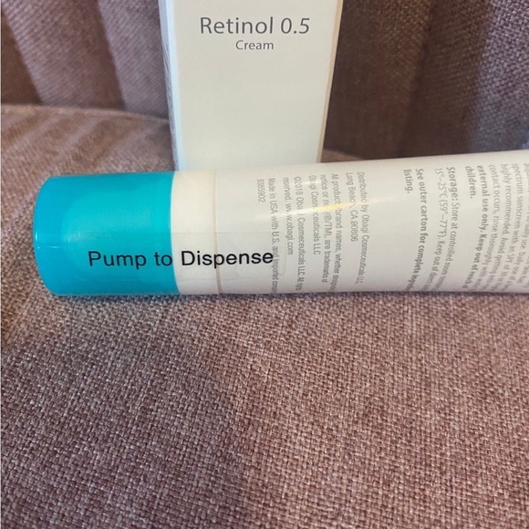 Obagi Medical 360 Retinol 0.5 Moisturizing Cream 1 oz - Picture 2 of 2
